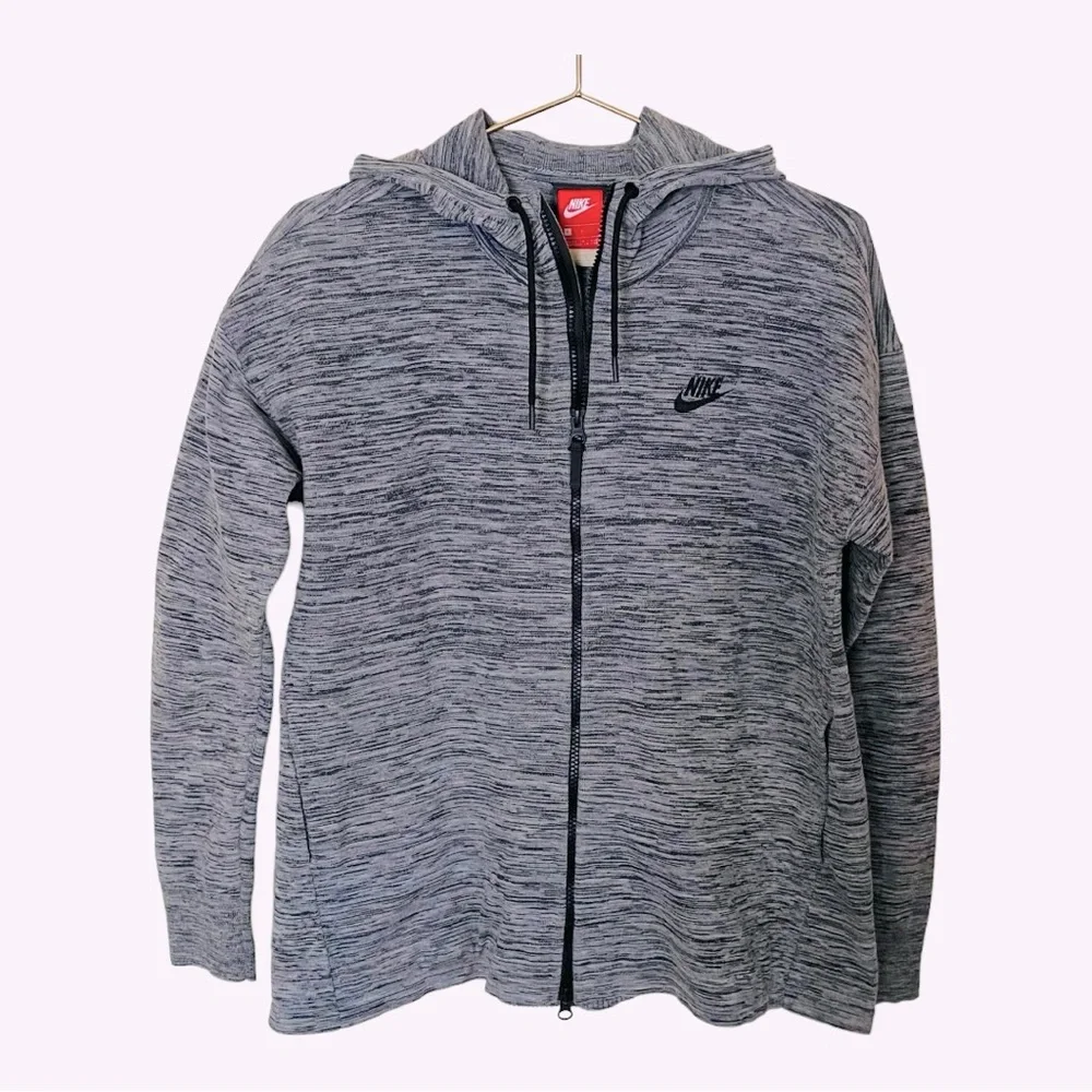 Nike tech pack